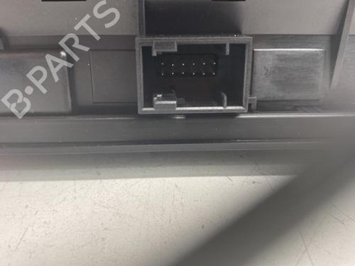 Used Display monitor Display monitor 22860706 22860706