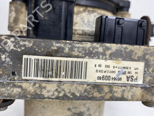 Used Steering pump Steering pump CITROËN C4 Coupe (LA_) 1.6 HDi (109 hp) 30490862 30490862