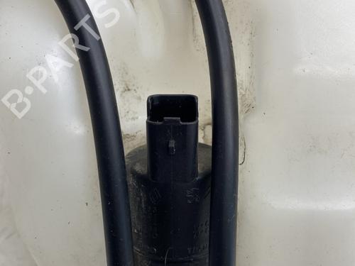 Windscreen washer tank PEUGEOT 208 I (CA_, CC_) 1.2 THP 110 | BP27271580C113