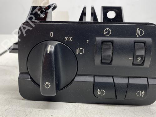 Used Headlight switch BMW 3 (E46) 320 d (150 hp) 22861023