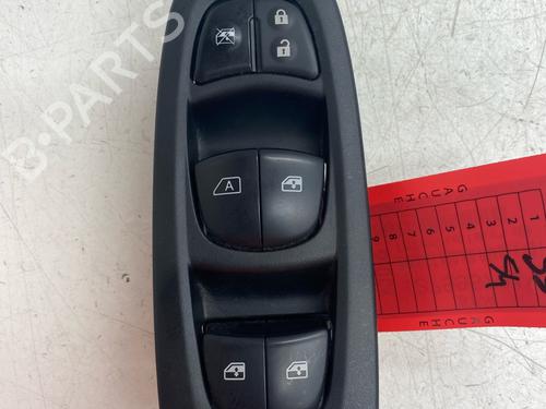 Left front window switch RENAULT KADJAR (HA_, HL_) 1.2 TCe 130 (HLMR) | BP38594604I27 - Image 3