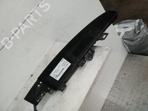 Used Display monitor MAZDA 3 (BL) 2.2 MZR CD (BL10) (185 hp) 22854658