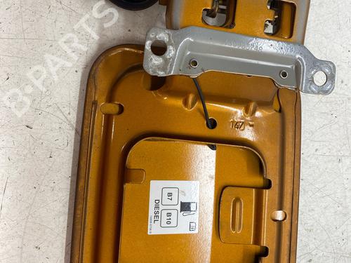 fuel-flap-dacia-duster-hm_-2017-38332448 main image