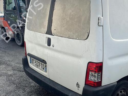 Front bumper PEUGEOT PARTNER Box Body/MPV (5_, G_) 1.9 D | BP22851705C7 
