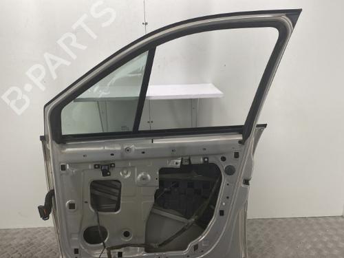 Right front door RENAULT SCÉNIC II (JM0/1_) 2.0 (JM05, JM0U, JM1N, JM1U, JM2V) | BP22860854C3 