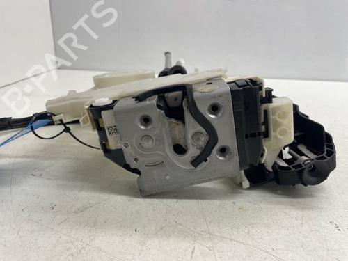 rear-right-lock-jeep-renegade-suv-bu-b1-bv-2014-40596545 main image