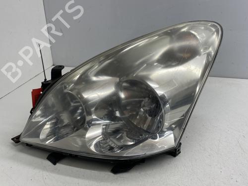 Używane Lampa przednia lewa TOYOTA COROLLA Verso (ZER_, ZZE12_, R1_) 2.2 D-4D (AUR10_, AUR10R) (177 hp) 30873824