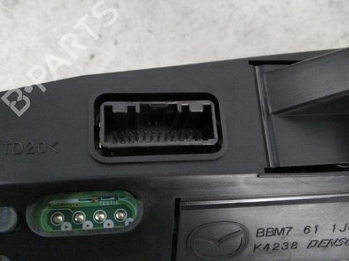 Used Display monitor Display monitor MAZDA 3 (BL) 2.2 MZR CD (BL10) (185 hp) 22854658 22854658