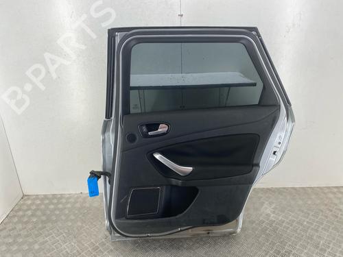 Used Right rear door Right rear door 37070677 37070677