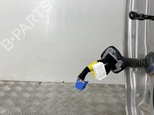 Right front door HYUNDAI TUCSON (JM) 2.0 CRDi All-wheel Drive | BP22859338C3