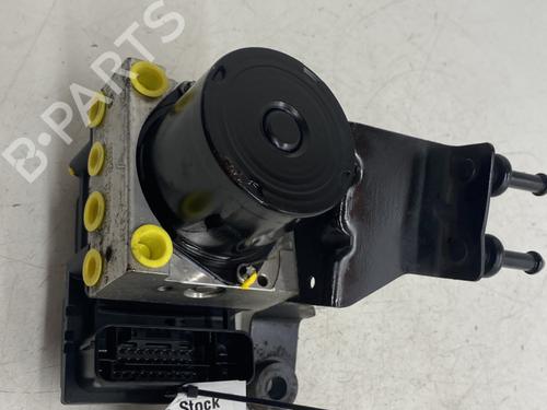 Pompe ABS VW POLO IV (9N_, 9A_) 1.2 (60 hp) 31871860