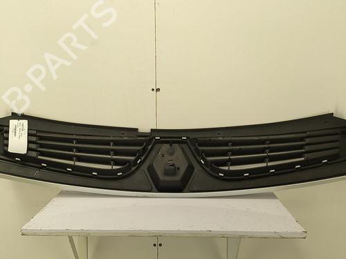 Used Grille RENAULT MASTER II Van (FD) 2.5 dCi (101 hp) 22856497