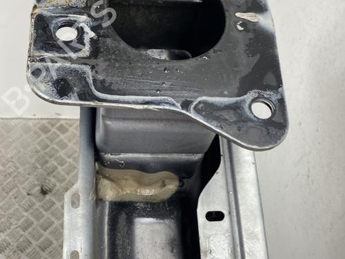 front-bumper-reinforcement-renault-laguna-ii-bg01_-2001-2002-2003-2004-2005-2006-2007-31610881 main image