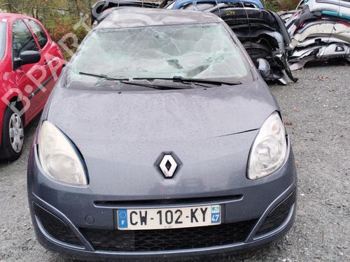 Lamp holder RENAULT TWINGO II (CN0_) 1.5 dCi (CN0E) | BP32065345L10 