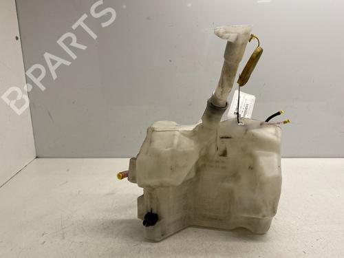 Used Windscreen washer tank RENAULT LAGUNA II (BG0/1_) 3.0 V6 24V (BG01, BG02, BG0D, BG0Y) (207 hp) 31584242