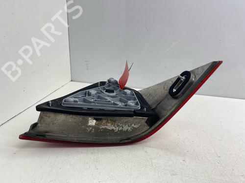 left-taillight-mercedes-benz-c-class-w203-2000-2001-2002-2003-2004-2005-2006-2007-39662981 main image