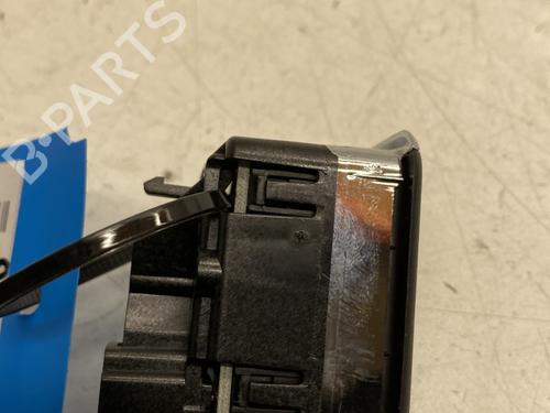 Right rear window switch MERCEDES-BENZ C-CLASS T-Model (S204) C 220 CDI (204.202) | BP30822664I28