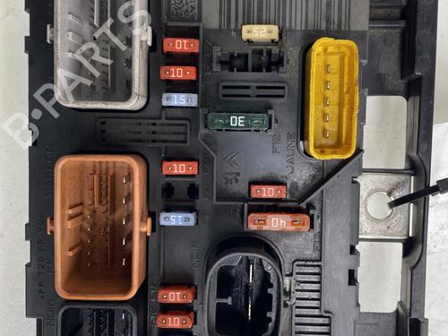 Used Fuse box PEUGEOT 307 Break (3E) 1.6 HDi 110 (109 hp) 22859447