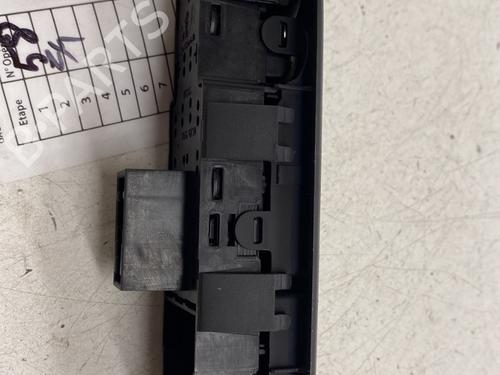 Used Switch Switch PEUGEOT 308 I (4A_, 4C_) [2007-2016] 31824735 31824735
