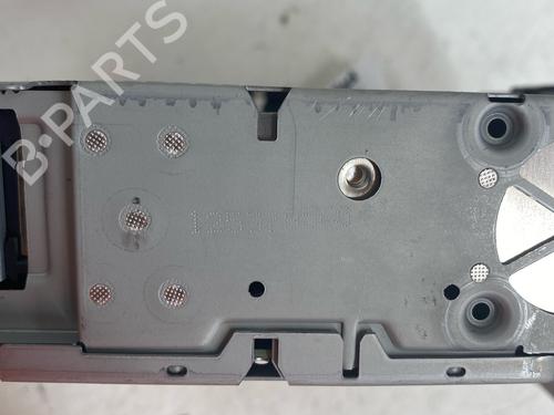 Used Radio Radio 37202259 37202259