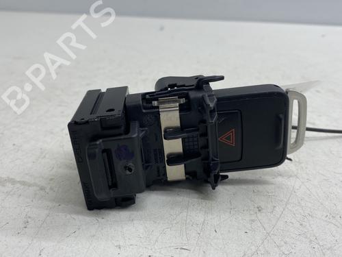 Used Card reader Card reader VOLVO V40 Cross Country (526) D2 (120 hp) 26683844 26683844