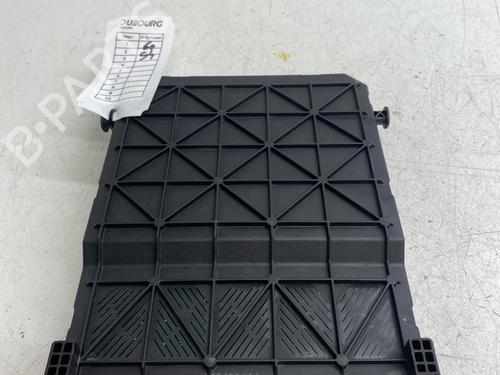 Used Fuse box Fuse box 38032415 38032415