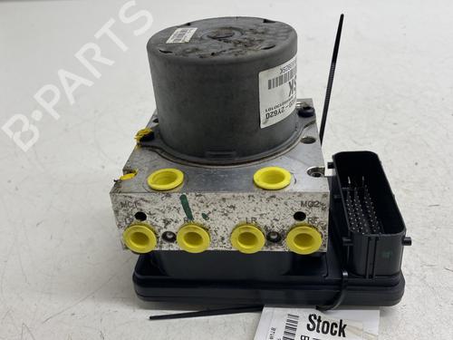 Used ABS pump HYUNDAI ix35 (LM, EL, ELH) 1.7 CRDi (116 hp) 27316687