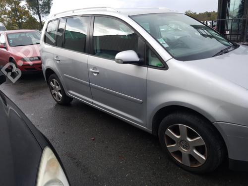 Left taillight VW TOURAN (1T1, 1T2) 1.9 TDI | BP22856800C34 