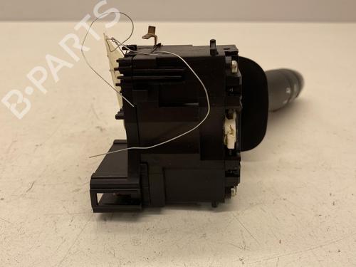 Używane Przełącznik RENAULT TWINGO II (CN0_) 1.2 16V (CN0K, CN0V, CN0A) (76 hp) 22849866