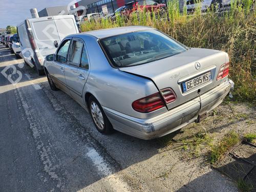 Fuel flap MERCEDES-BENZ E-CLASS (W210) E 220 CDI (210.006) | BP22861070C131 