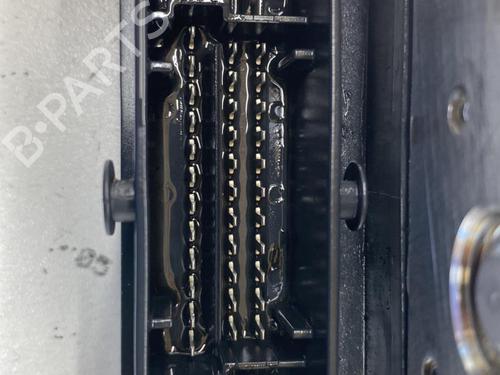 Used ABS pump ABS pump DACIA SANDERO II TCe 90 (B8M1, B8MA, B8AC) (90 hp) 22856363 22856363