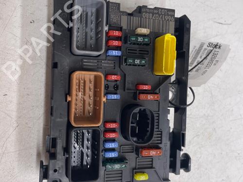 Fuse box PEUGEOT 1007 (KM_) 1.4 HDi | BP40422777E1 - Image 3