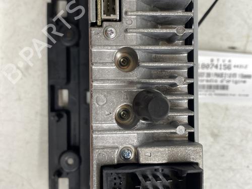 Used Radio Radio 32384267 32384267