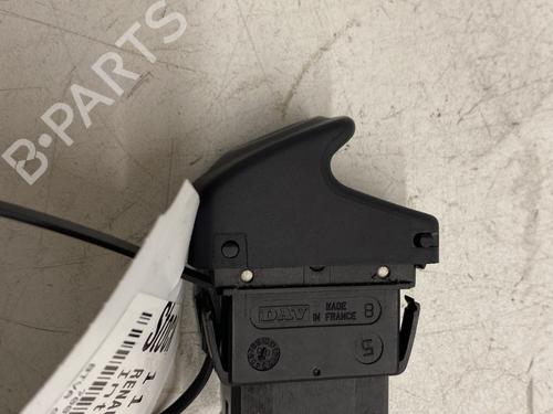Kombi Kontakt / Stilkkontakt RENAULT CLIO II (BB_, CB_) 1.4 16V (B/CB0P, BB13) (98 hp) 28692034