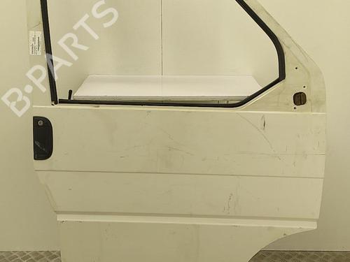 Used Right front door VW TRANSPORTER T4 Van (70A, 70H, 7DA, 7DH) 1.9 TD (68 hp) 22858407