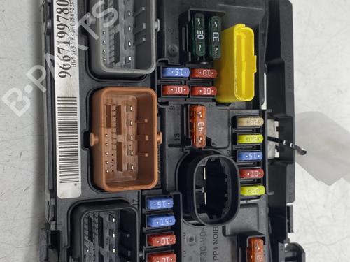 Used Fuse box CITROËN C3 I (FC_, FN_) 1.4 HDi (68 hp) 22860930