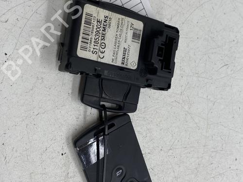 Kartenleser für RENAULT SCÉNIC II (JM0/1_) 1.9 dCi (JM14) (131 hp) 32749300