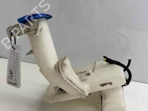 Used Windscreen washer tank VW PASSAT B7 Variant (365) 1.6 TDI (105 hp) 30174502