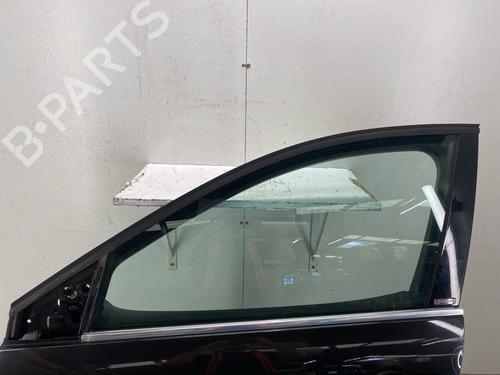 Used Left front door Left front door RENAULT LAGUNA III Grandtour (KT0/1) 2.0 dCi (KT0M, KT0N, KT0S, KT19, KT1F) (173 hp) 38925961 38925961