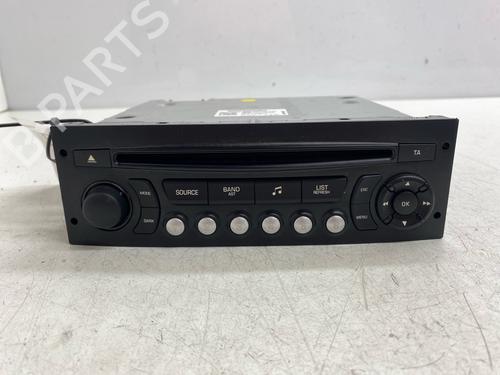 Used Radio Radio 37501798 37501798