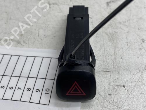 Alarmlicht Schakelaar VOLVO V40 Cross Country (526) D2 (120 hp) 26388463