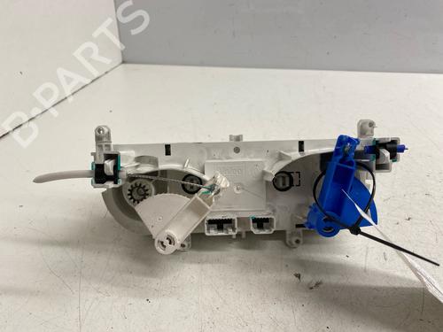display-monitor-renault-clio-iv-bh_-2012-2013-2014-2015-2016-2017-2018-2019-2020-2021-38032420 main image