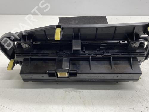 Used Climate control Climate control TOYOTA AURIS Estate (_E18_) 1.6 D4-D (WWE185_) (112 hp) 22859533 22859533