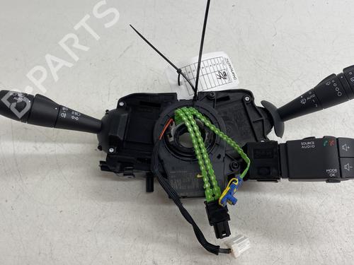 Used Steering column stalk RENAULT CAPTUR I (J5_, H5_) 1.3 TCe 130 (J5NJ, J5NE) (131 hp) 31584429