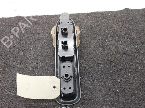 Switch PEUGEOT 407 (6D_) 2.0 HDi 135 (6DRHRH, 6DRHRE, 6DRHRG, 6DRHRJ) | BP22852129I30 