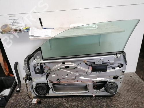 Used Right front door MERCEDES-BENZ CLK (C208) CLK 200 (208.335) (136 hp) 22854252