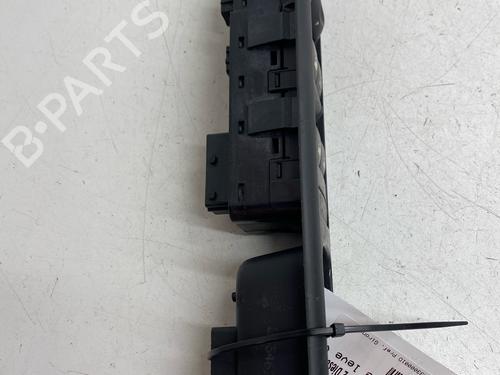 Used Switch Switch PEUGEOT 5008 (0U_, 0E_) 2.0 HDi (163 hp) 35728211 35728211
