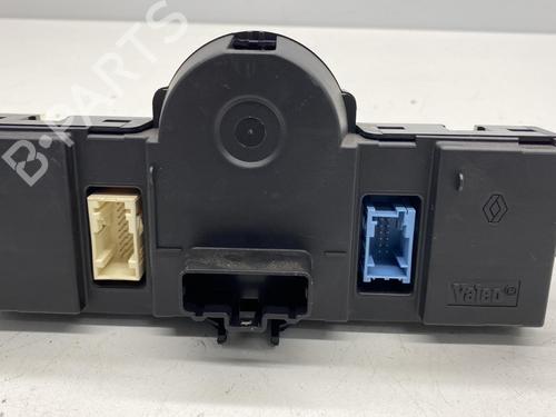Used Climate control RENAULT CLIO III Grandtour (KR0/1_) 1.2 16V (103 hp) 22856429