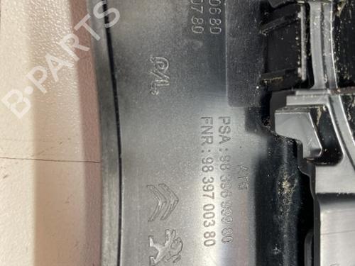 Used Middle console Middle console PEUGEOT 2008 II (UD_, US_, UY_, UJ_, UR_, UC_) e-2008 (UKZKXZ) (136 hp) 22862086 22862086