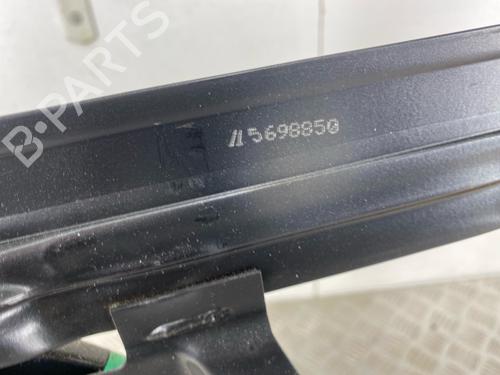 Lève-vitre avant droit Lève-vitre avant droit AUDI A4 B5 (8D2) 1.9 TDI (110 hp) 36378977 36378977